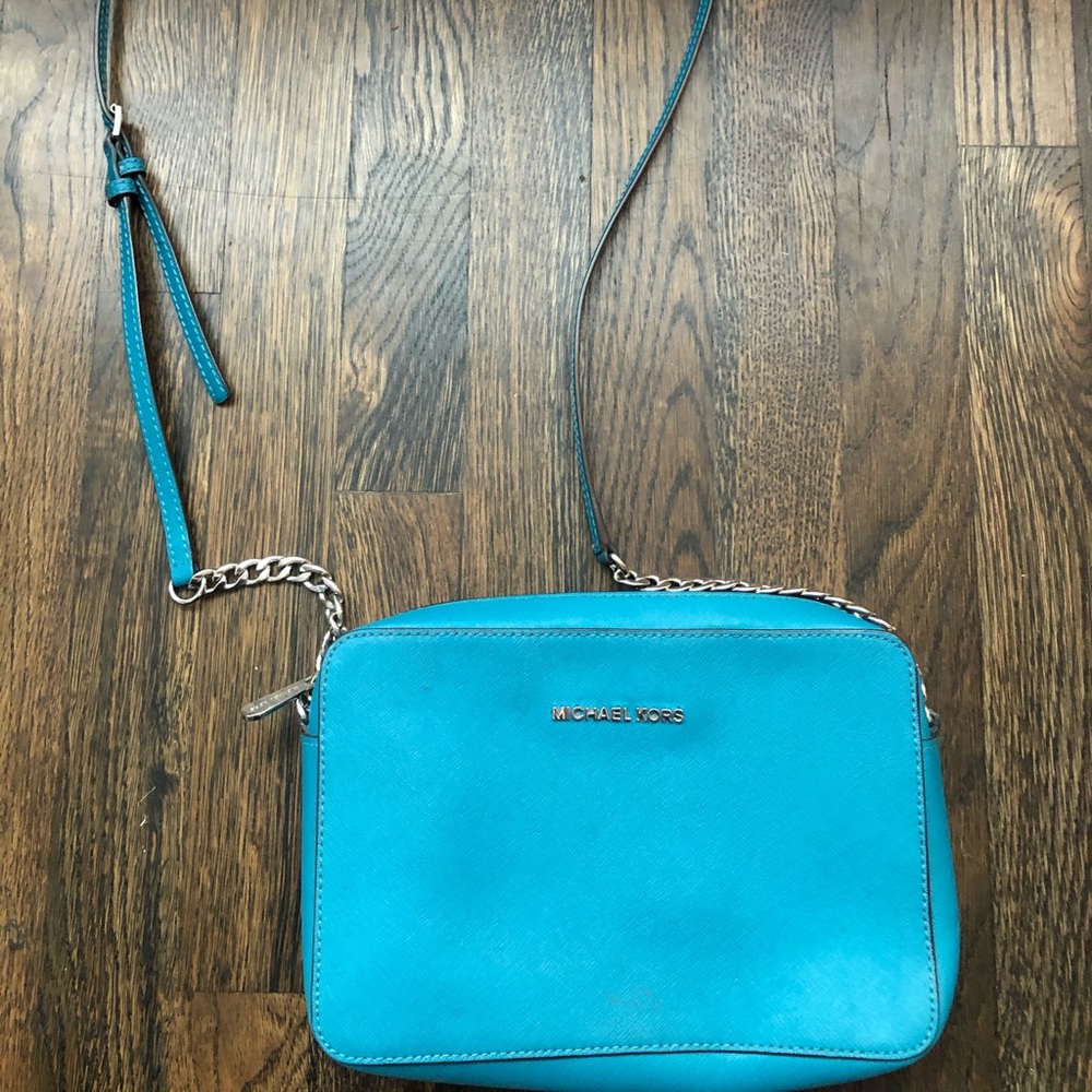 Michael Kors Cross Body bag.